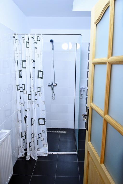 Casa Remo - Guesthouse Turda Esterno foto