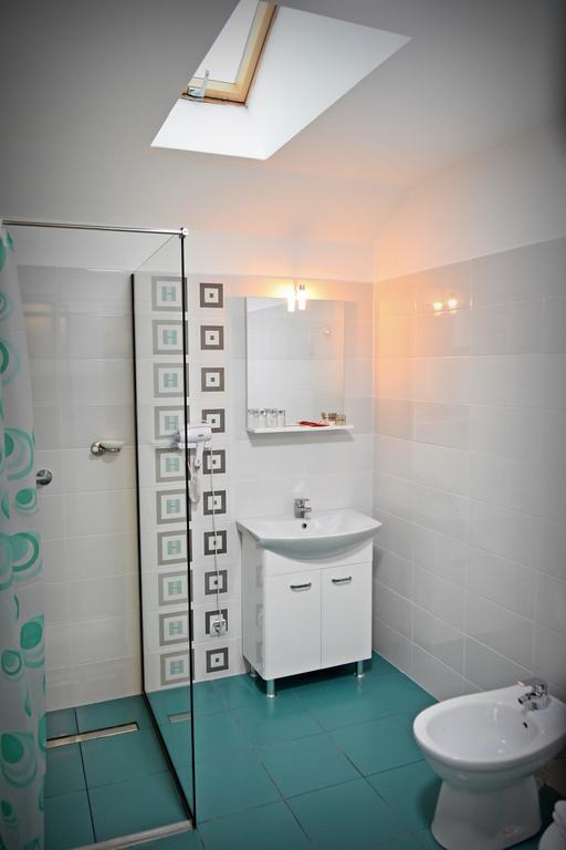 Casa Remo - Guesthouse Turda Esterno foto